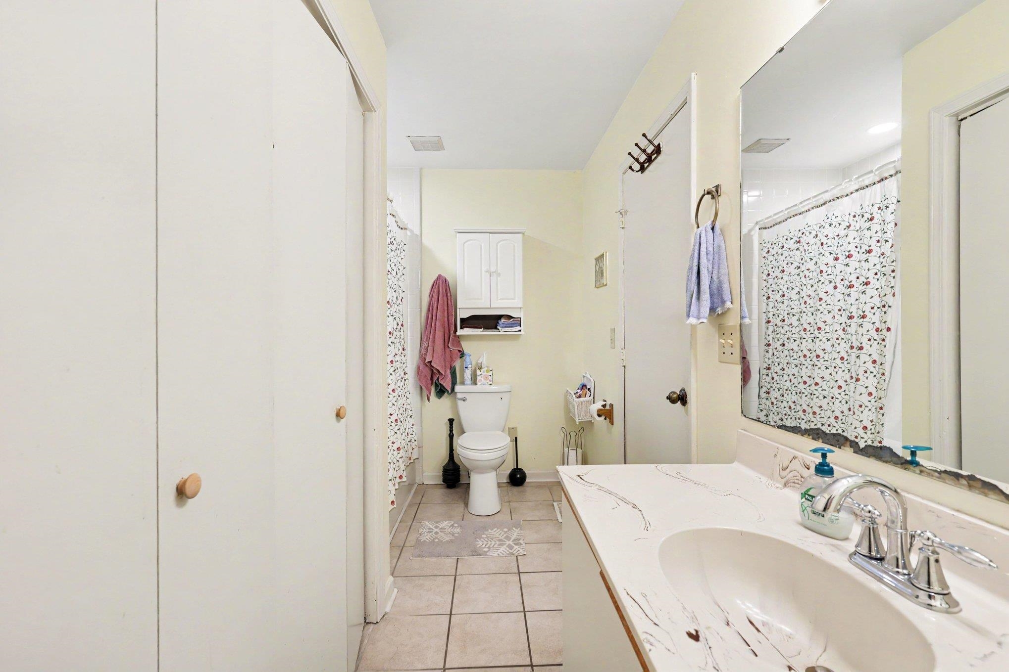 2625349 | Photo 26