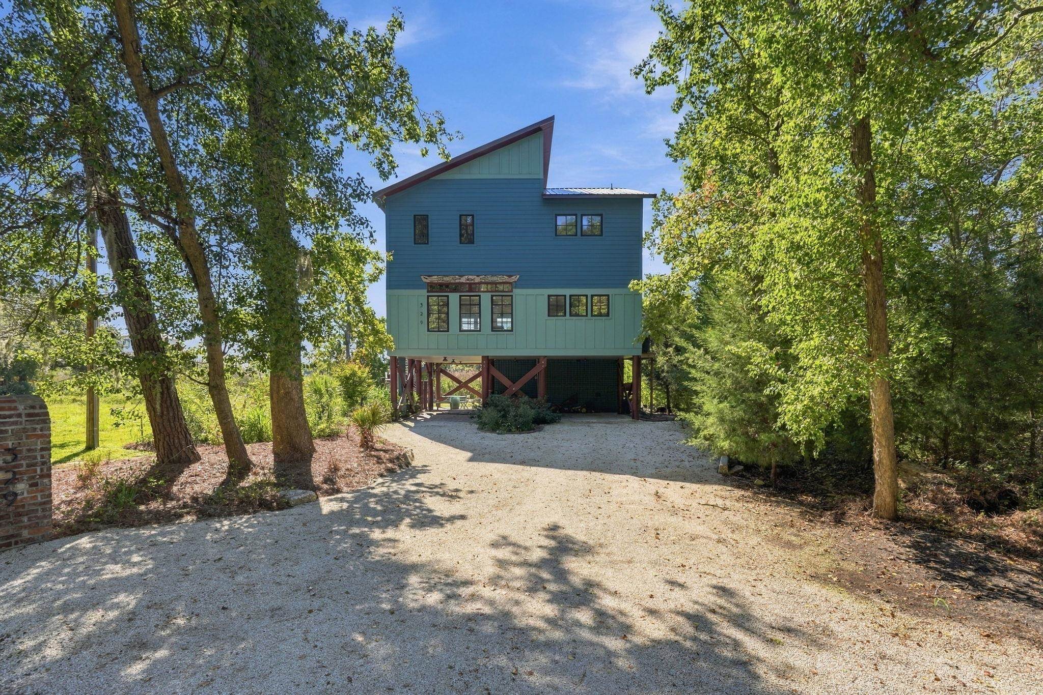 Photo 1 of Single family home for sale at 329 Kaufman St, Georgetown, SC 29440 | MLS# 2625492 | Listing updated on 2026-10-20