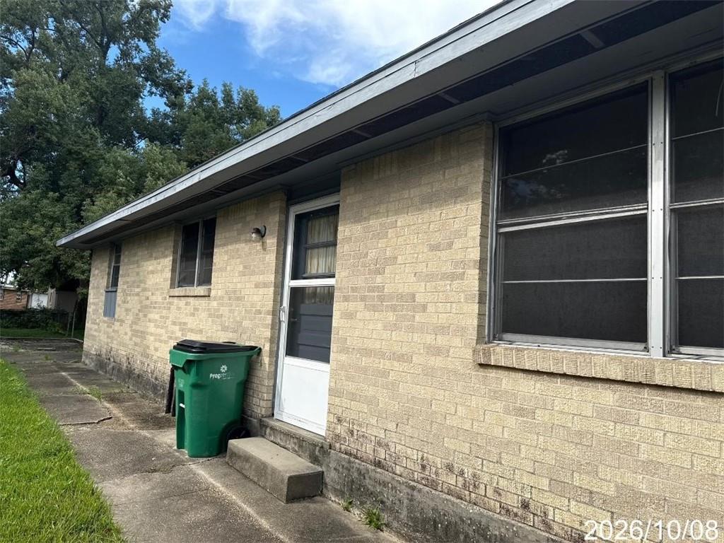Photo 2 of Single family home for sale at 516 Trudeau Dr, Jefferson, LA 70003 | MLS# 2582121 | Listing updated on 2026-10-19