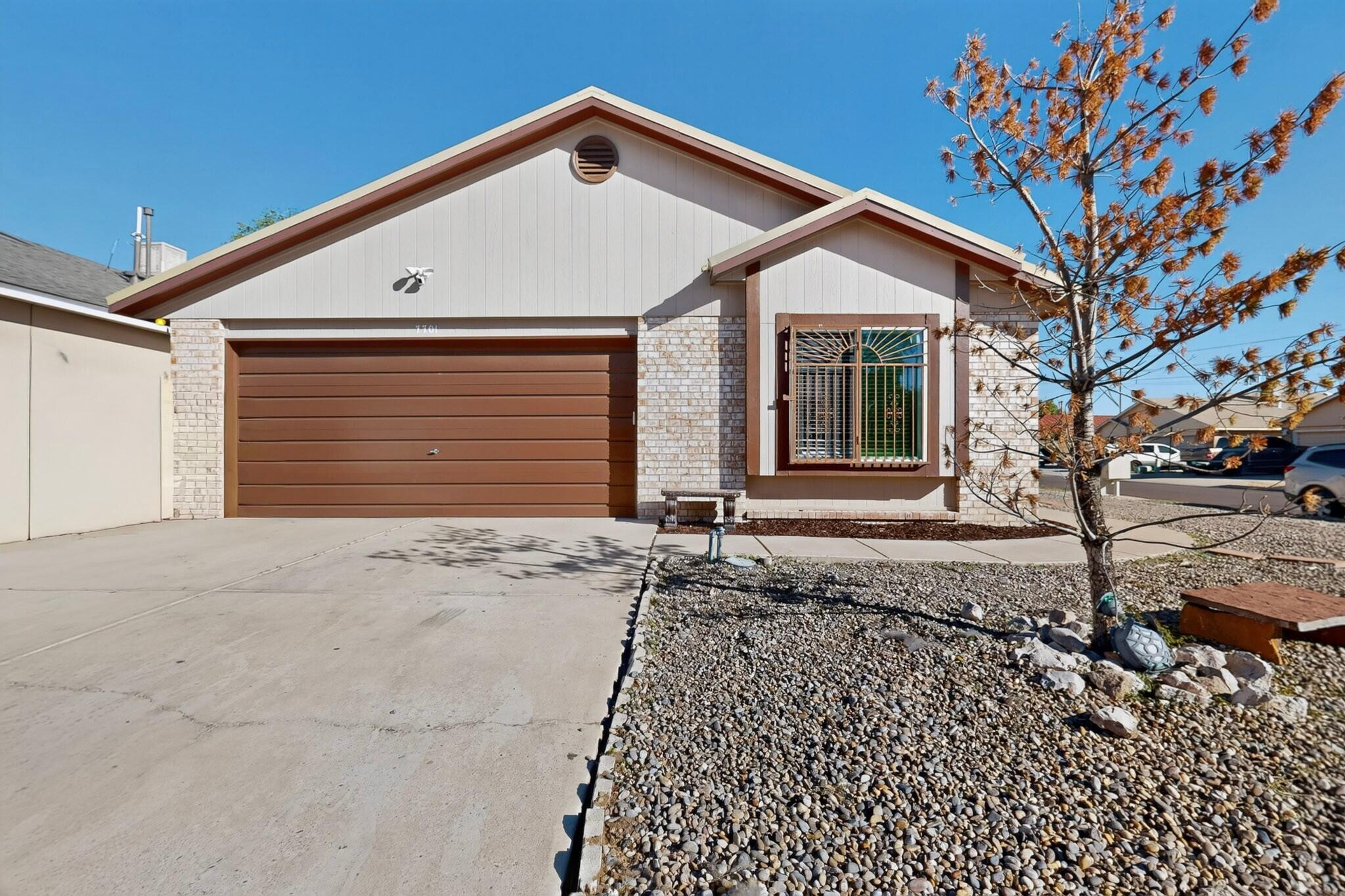 Photo 4 of Single family home for sale at 7701 Santa Maria Ct NW, Albuquerque, NM 87120 | MLS# 1112704 | Listing updated on 2026-10-19