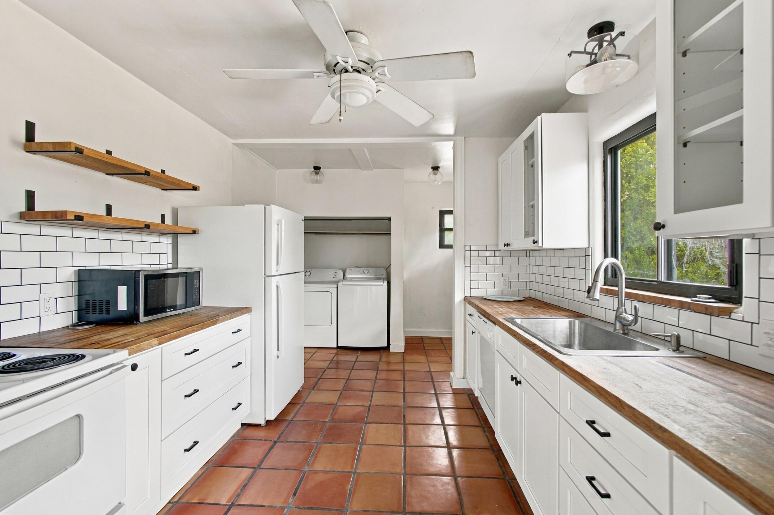 Photo 4 of Single family home for sale at 218 Quincy St NE, Albuquerque, NM 87108 | MLS# 1113022 | Listing updated on 2026-10-23