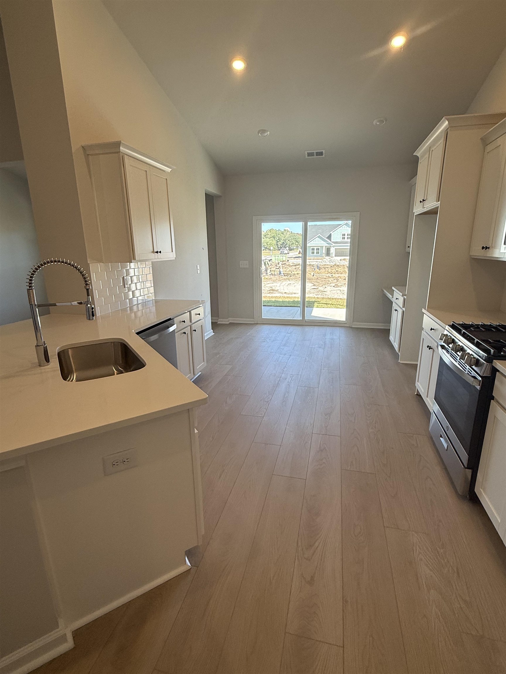 Photo 4 of Single family home for sale at 1135 Beach Way Ln, North Myrtle Beach, SC 29582 | MLS# 2626030 | Listing updated on 2026-10-24