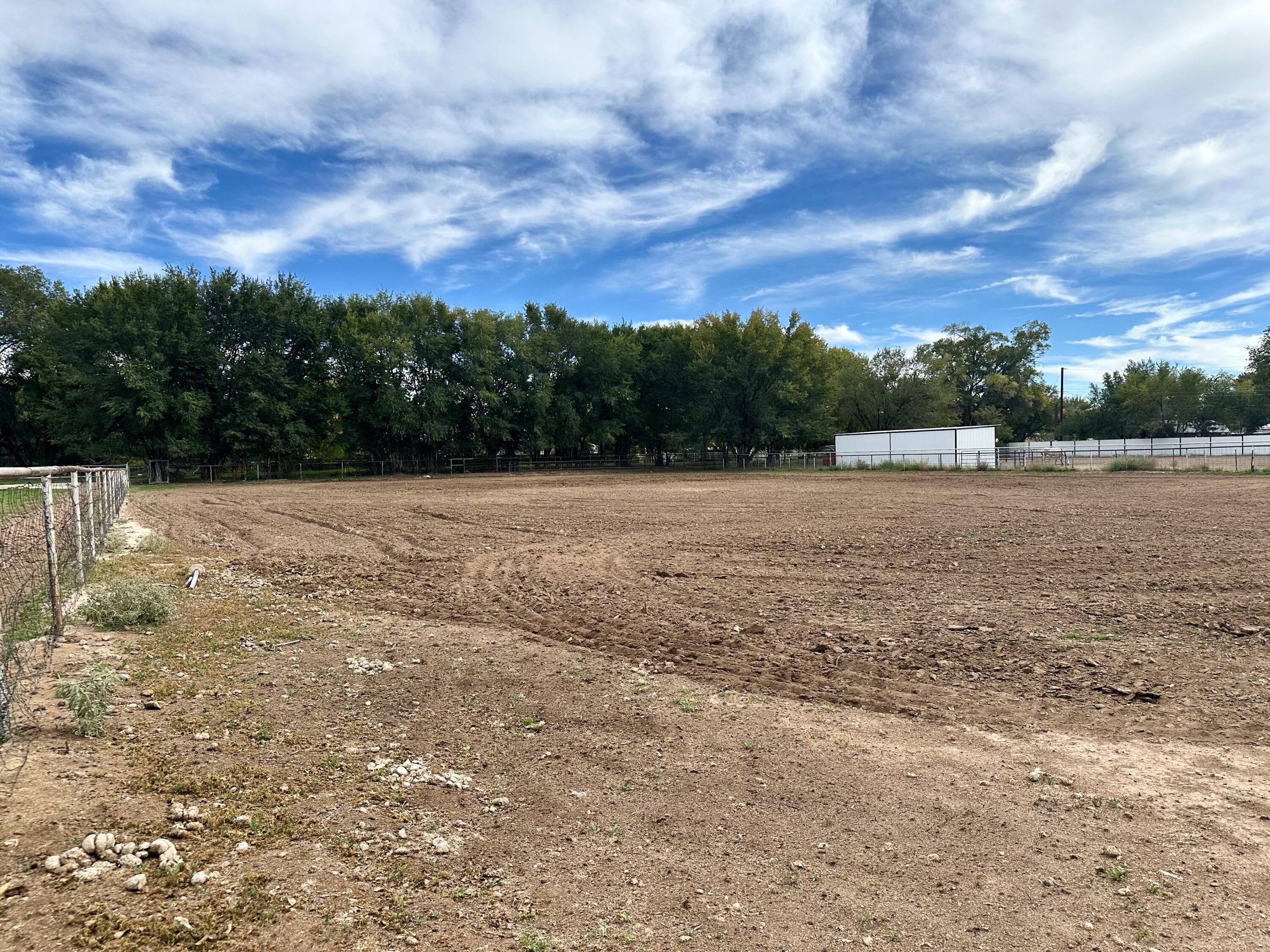 Photo 4 of Single family home for sale at 930 W Bosque Loop, Bosque Farms, NM 87068 | MLS# 1113120 | Listing updated on 2026-10-28