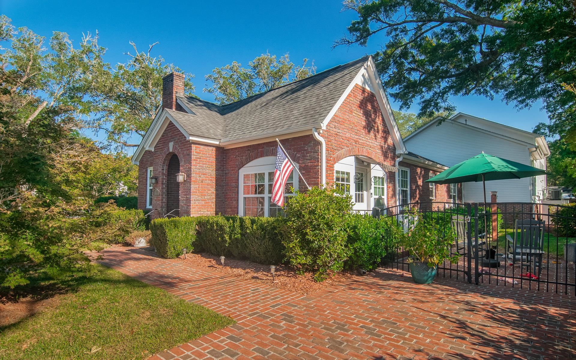 Photo 1 of Single family home for sale at 224 Front St, Georgetown, SC 29440 | MLS# 2626271 | Listing updated on 2026-10-28