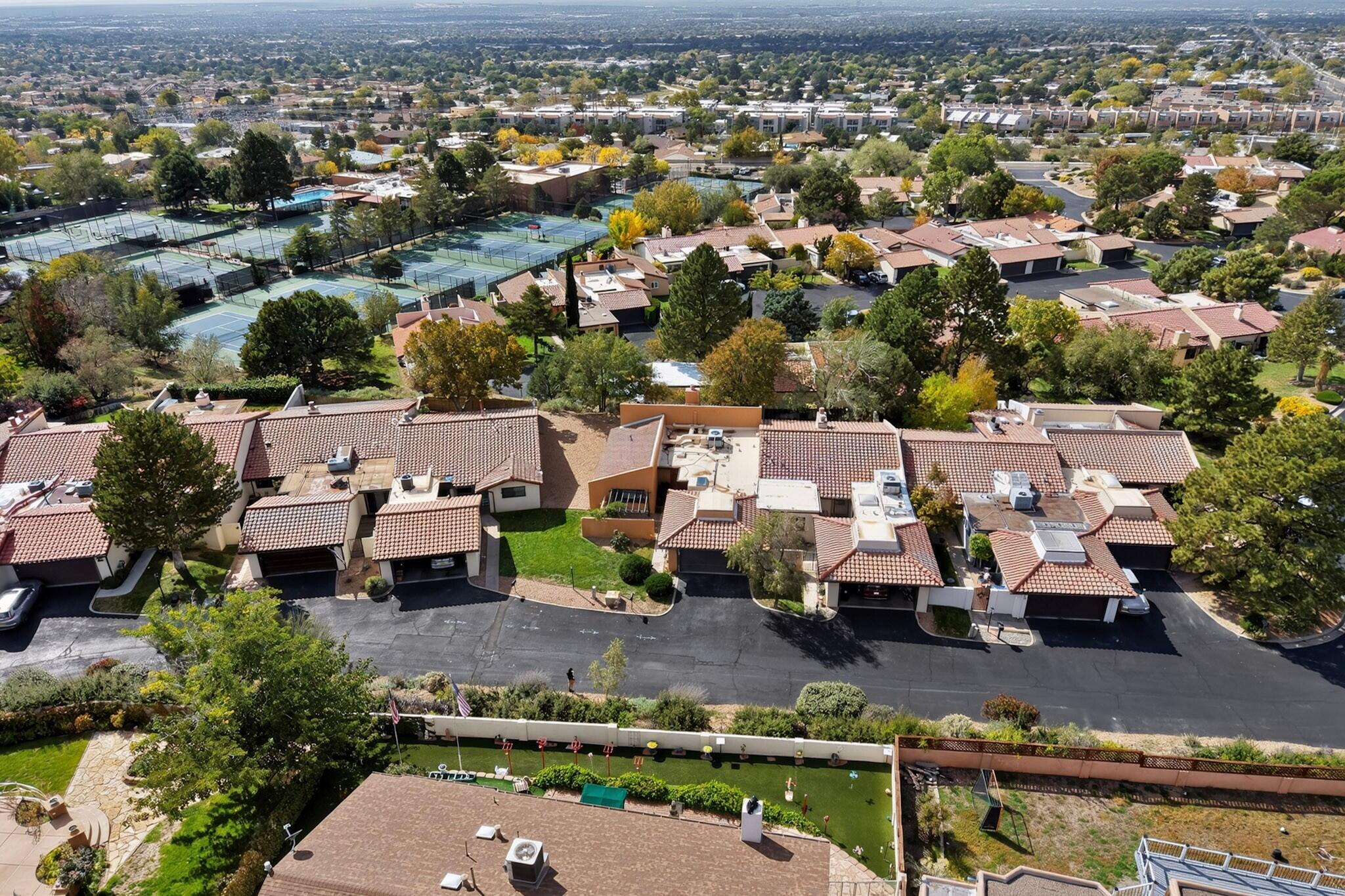 Photo 2 of Townhouse for sale at 4417 Roxbury Ave NE, Albuquerque, NM 87111 | MLS# 1113210 | Listing updated on 2026-10-29