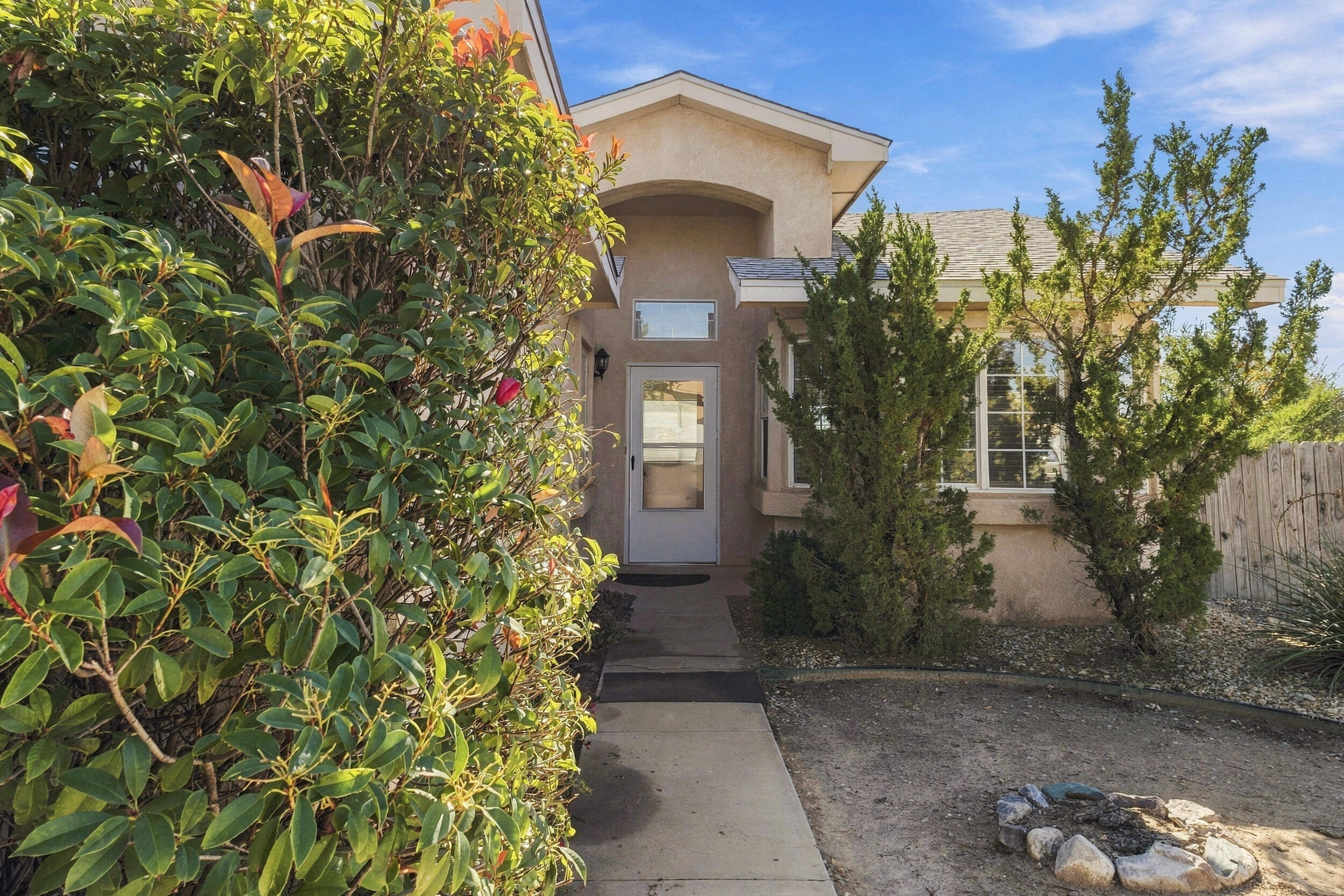 Photo 4 of Single family home for sale at 7504 Crystal Ridge Rd SW, Albuquerque, NM 87121 | MLS# 1113240 | Listing updated on 2026-10-29
