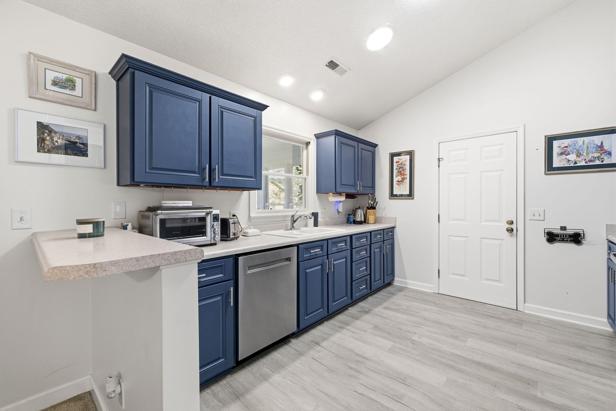 2626398 | Photo 9