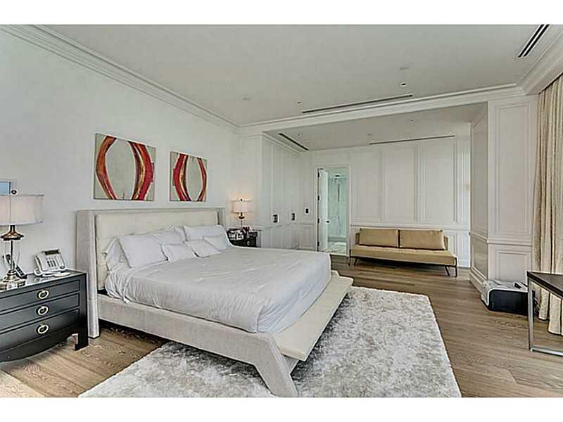 800 S POINTE DR #1504, Miami Beach FL 33139