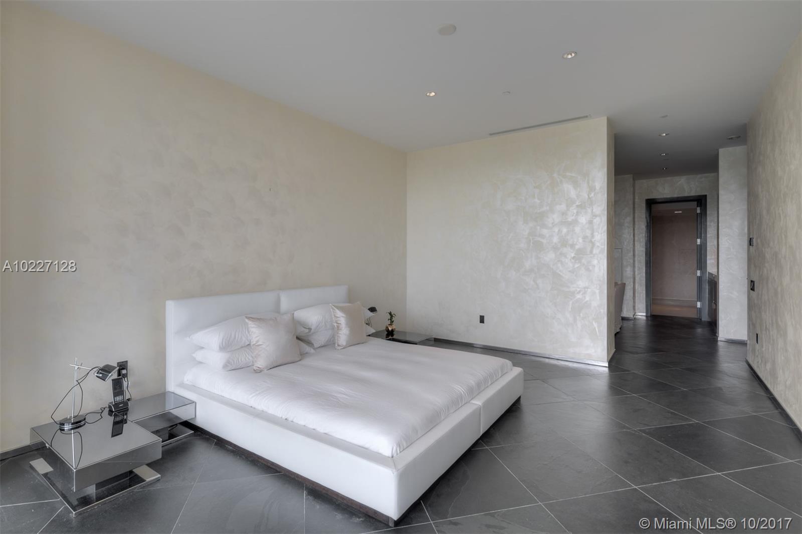800 S Pointe Dr #502, Miami Beach FL 33139