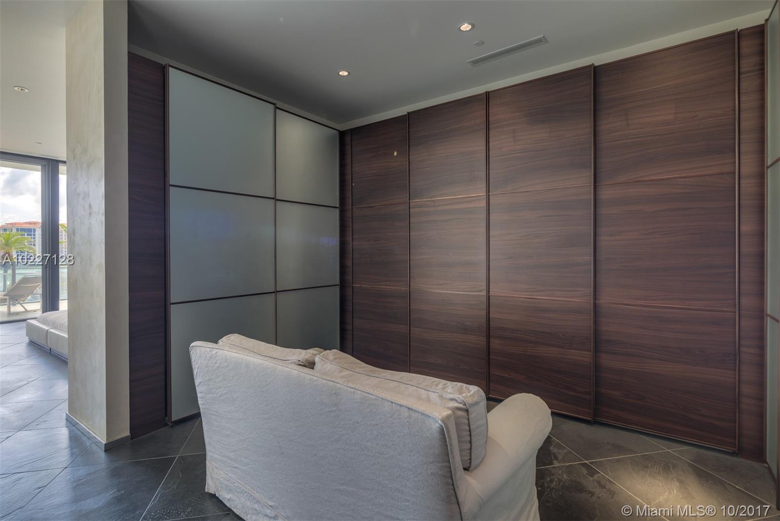 800 S Pointe Dr #502, Miami Beach FL 33139