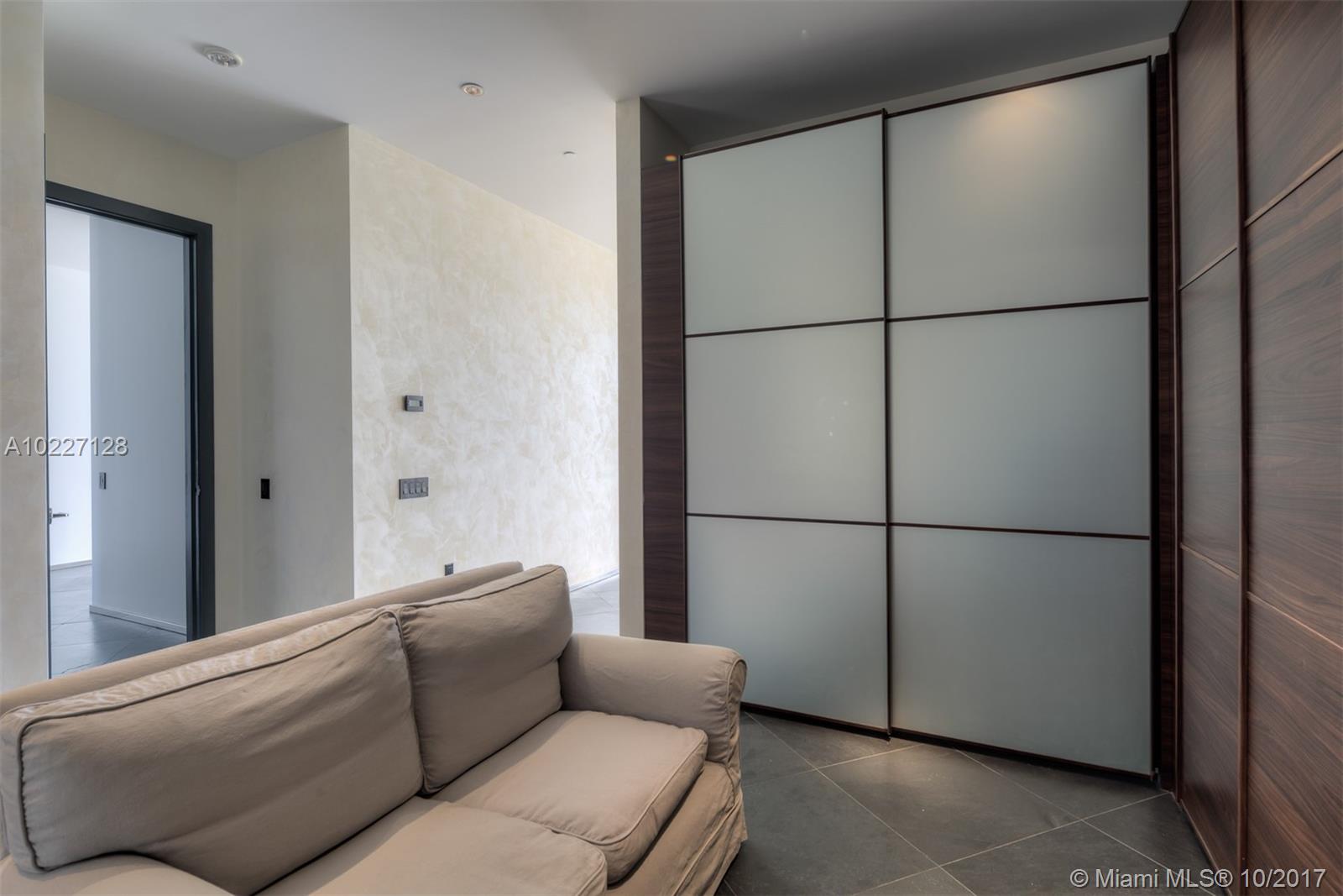 800 S Pointe Dr #502, Miami Beach FL 33139
