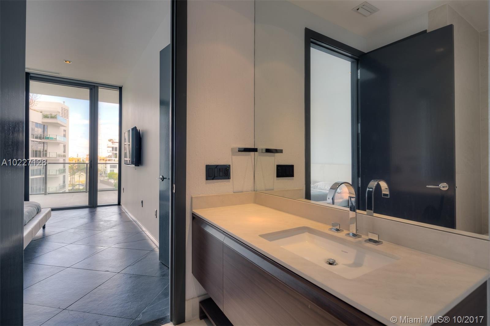 800 S Pointe Dr #502, Miami Beach FL 33139