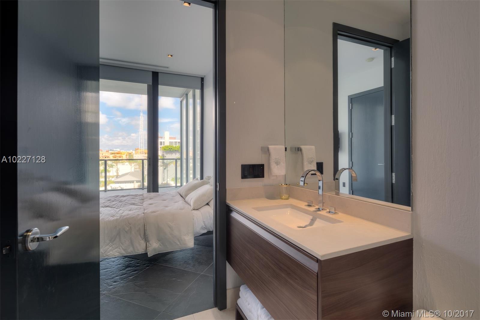 800 S Pointe Dr #502, Miami Beach FL 33139