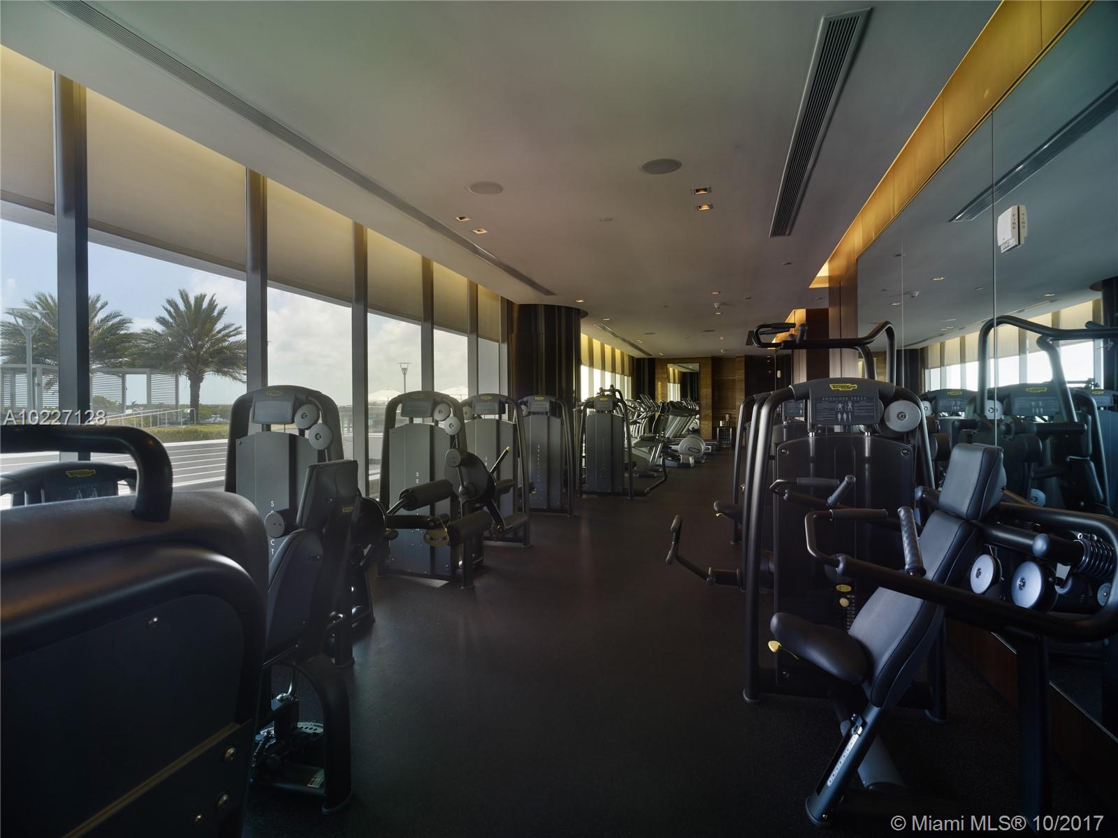 800 S Pointe Dr #502, Miami Beach FL 33139