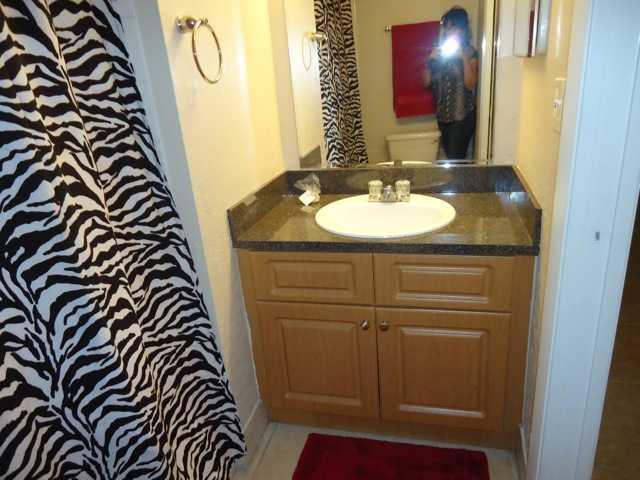 Homes for sale in Green Acres, FL | 6013 10Th Ave N #105, Green Acres, FL 33463 | MLS# A1766173