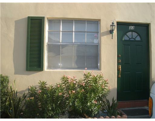 Homes for sale in Hollywood, FL | 2200 Monroe St #33, Hollywood, FL 33020 | MLS# A1632850