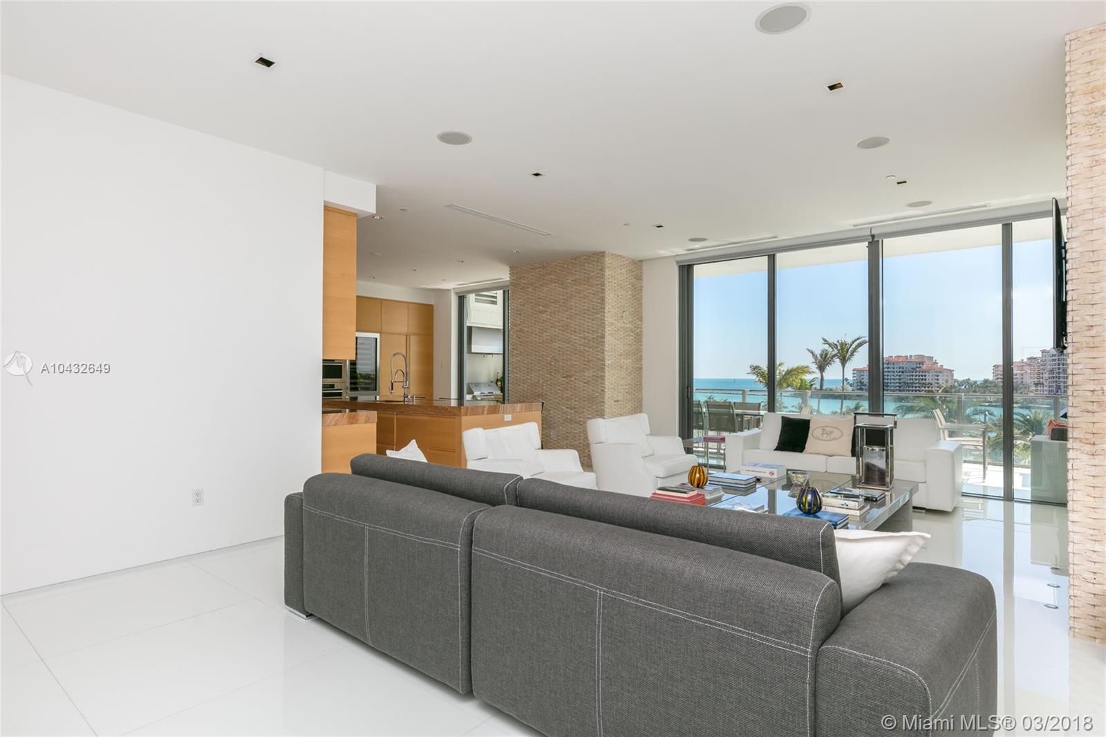 800 S Pointe Dr #602, Miami Beach FL 33139