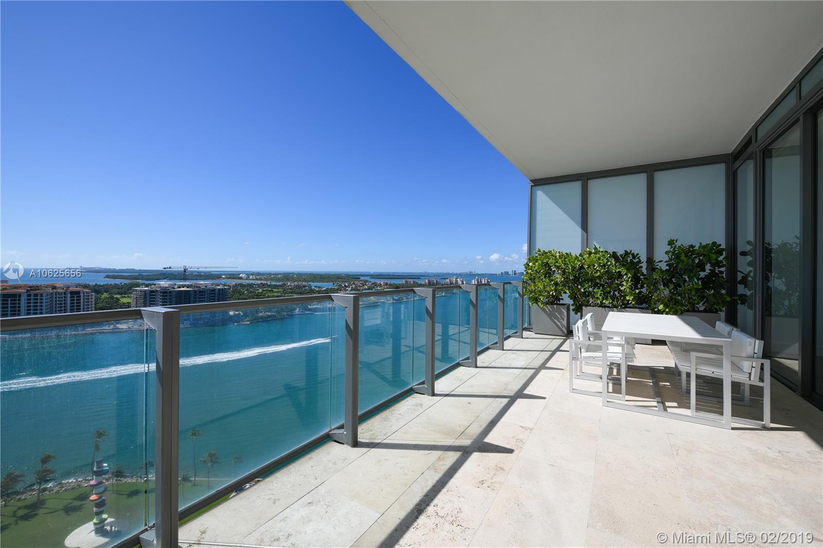 800 S Pointe Dr #1903, Miami Beach FL 33139