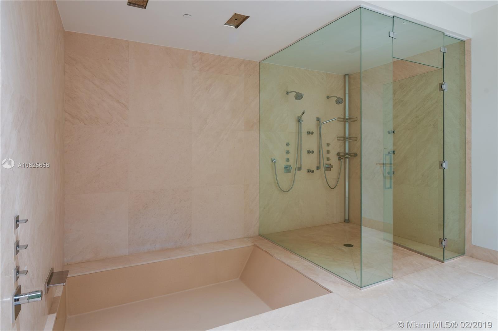 800 S Pointe Dr #1903, Miami Beach FL 33139