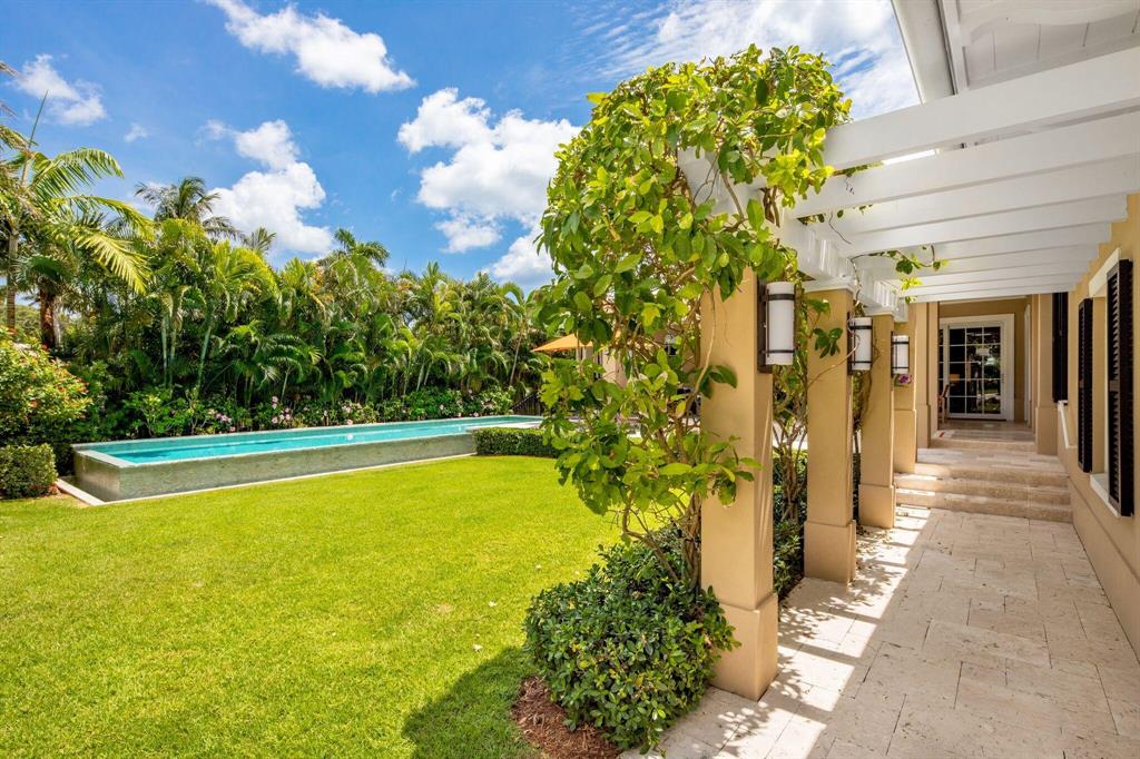 Homes for sale in Ocean Ridge, FL | 8 Osprey Dr, Ocean Ridge, FL 33435 | MLS# R10451699