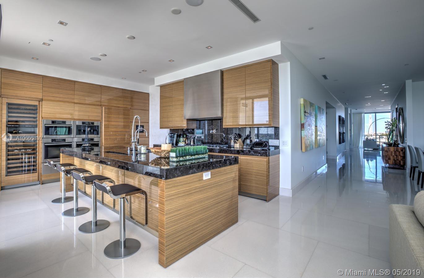 800 S Pointe Dr #903, Miami Beach FL 33139