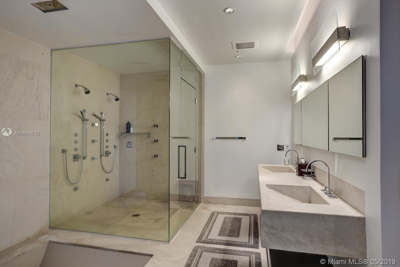 800 S Pointe Dr #903, Miami Beach FL 33139
