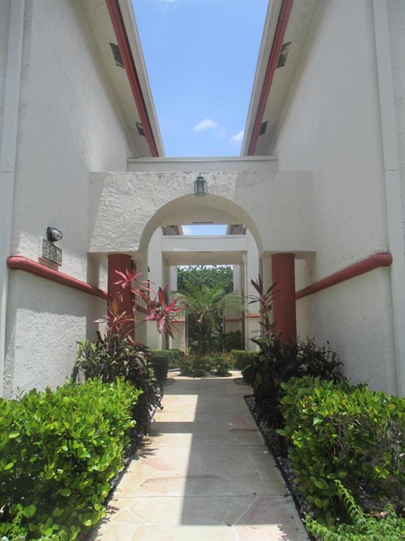 Homes for sale in Boynton Beach, FL | 5139 Floria Way #P, Boynton Beach, FL 33437 | MLS# R10537318