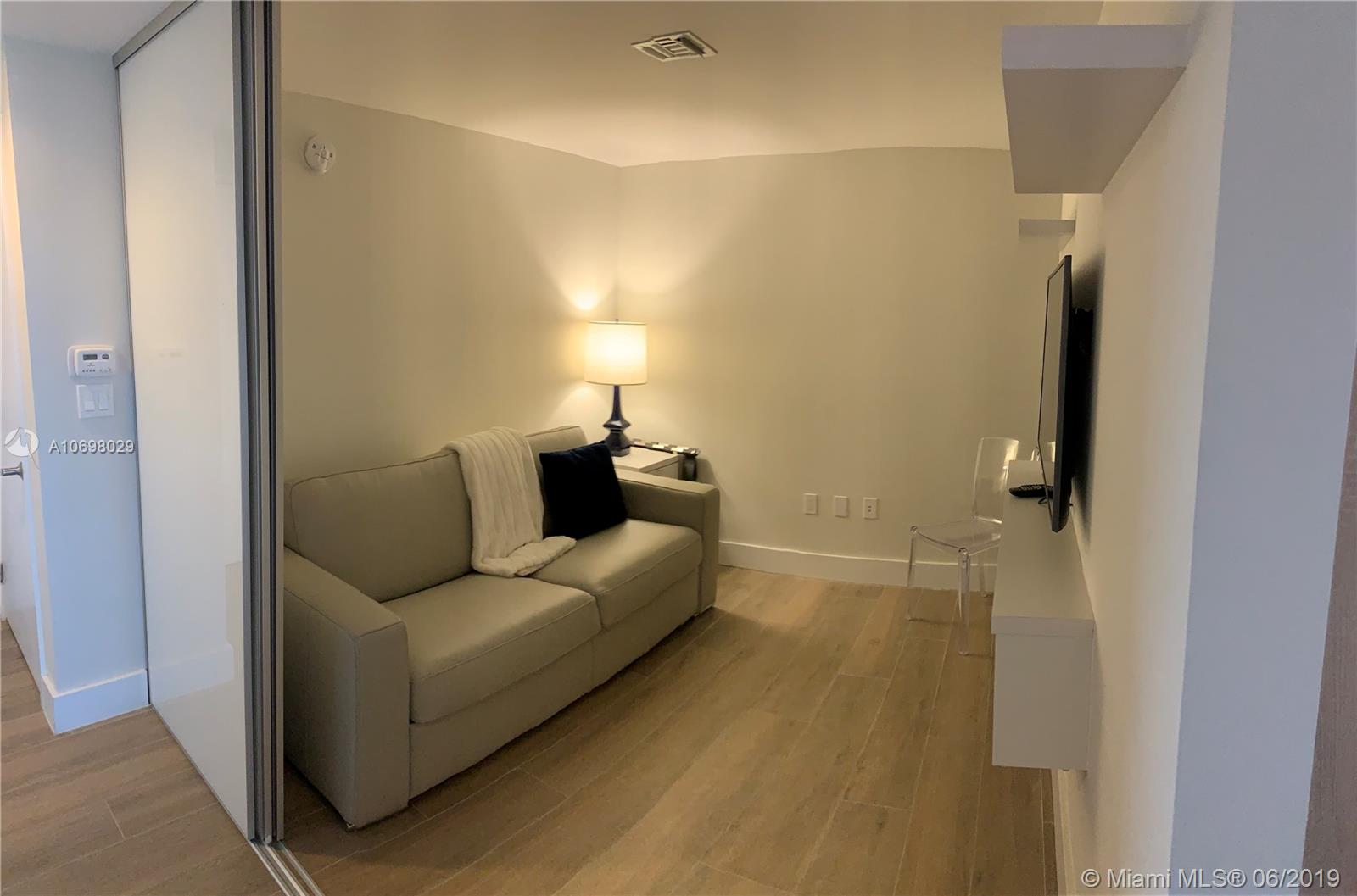 Condo for Sale in North Miami, FL