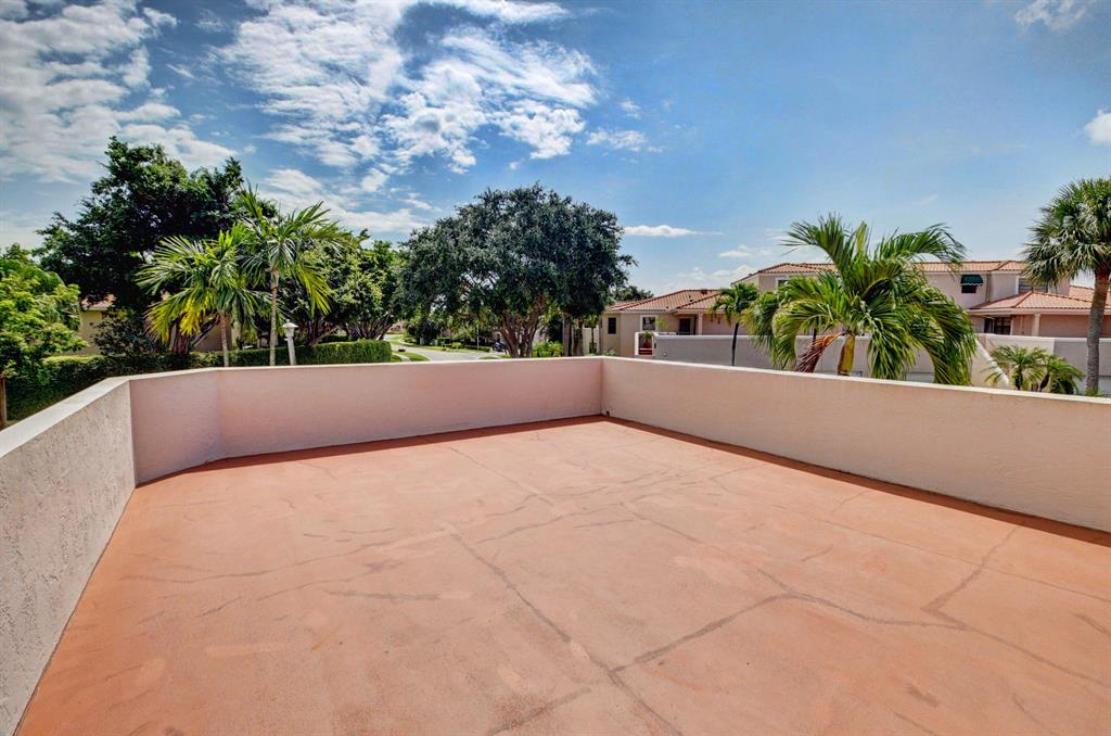 Homes for sale in Boca Raton, FL | 6670 Villa Sonrisa Dr #224, Boca Raton, FL 33433 | MLS# R10542418