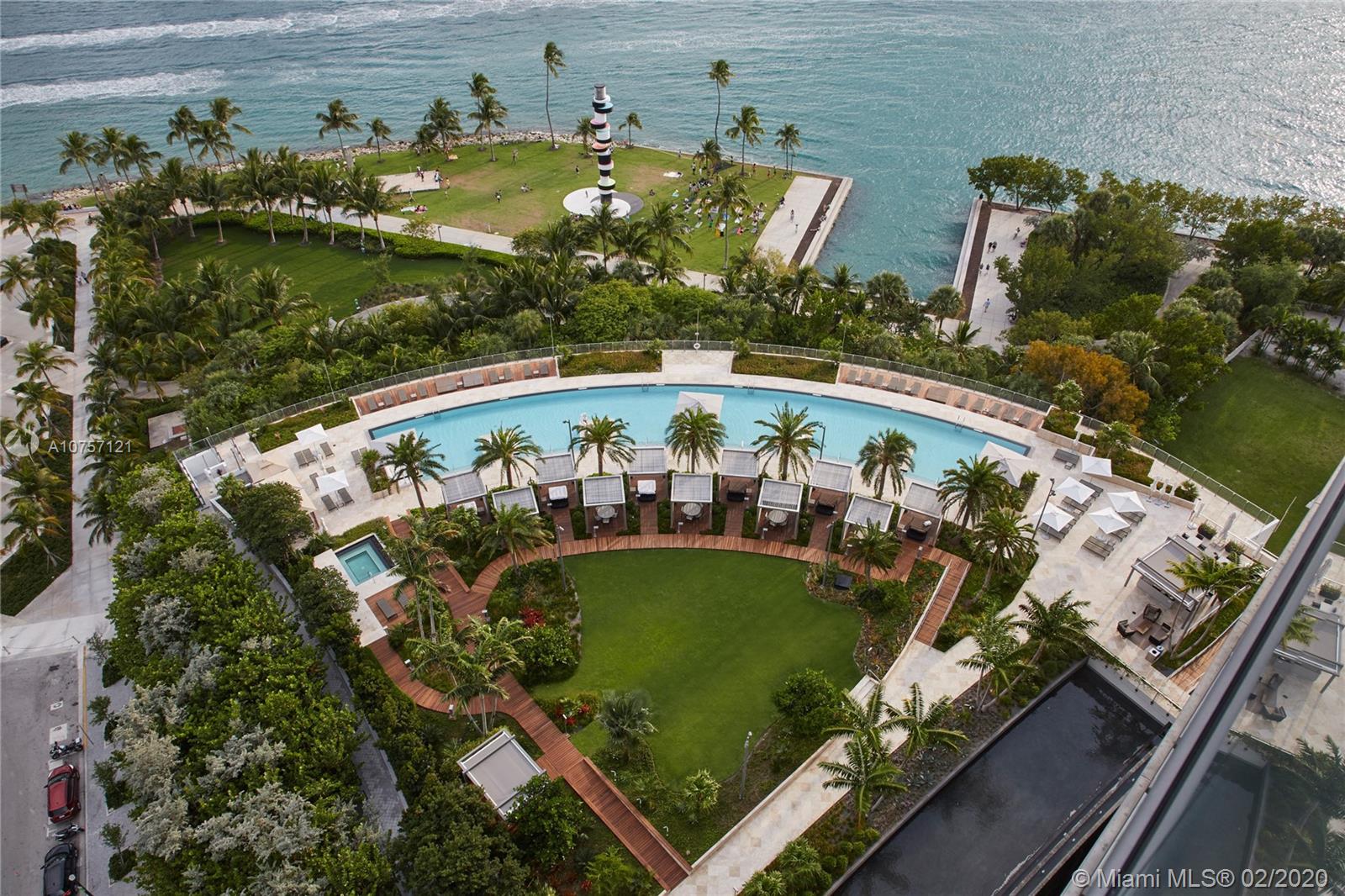 800 S Pointe Dr #1802, Miami Beach FL 33139