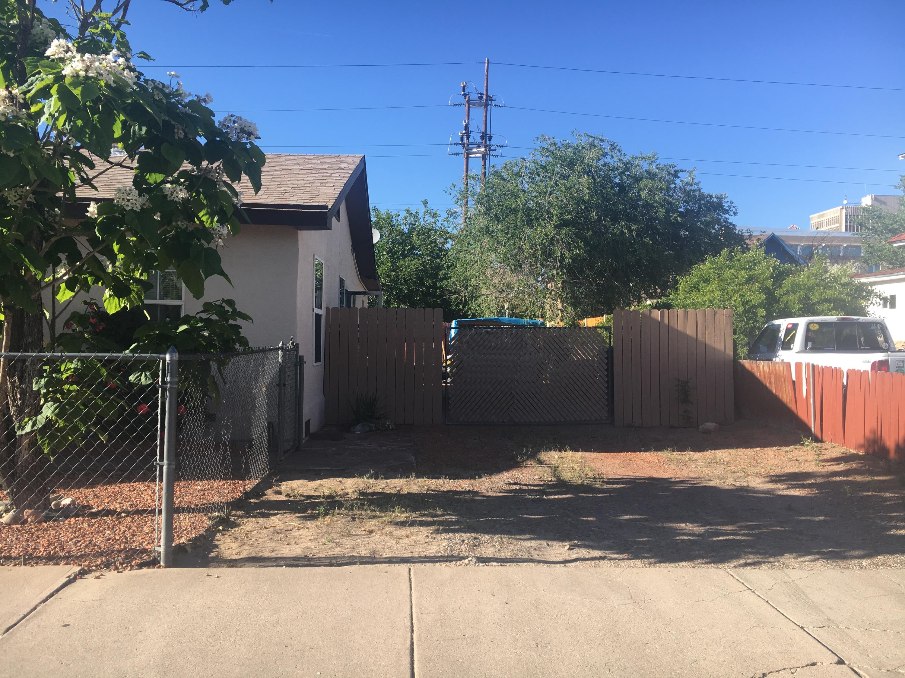 Homes for sale in Albuquerque, NM | 615 Iron Ave Sw, Albuquerque, NM 87102 | MLS# 891121