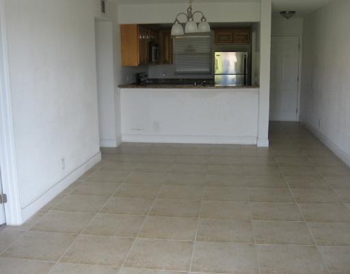 Homes for sale in West Palm Beach, FL | 1465 W Lake Crystal Dr #G, West Palm Beach, FL 33411 | MLS# R10598724