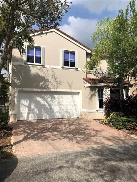 1125 Lyontree St Hollywood FL 33019 | F10273567