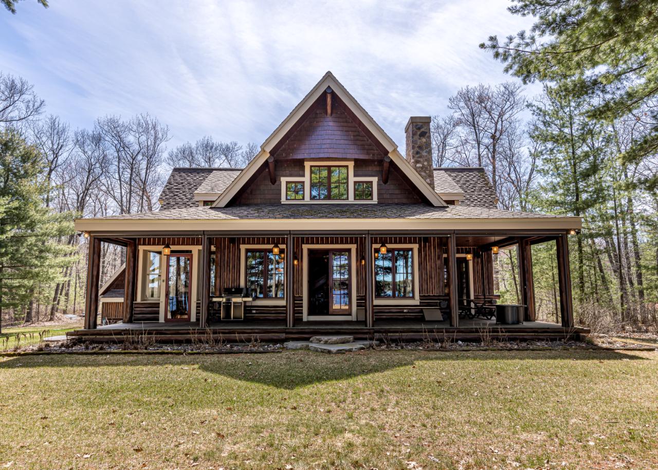 White Sand Lake Property 13390 Sand Creek Ln Photo 1