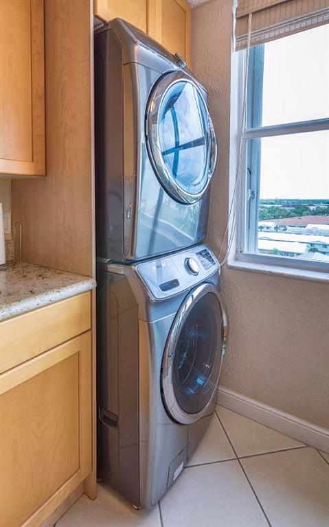 NEWER OVERSIZED WASHER AND DRYER