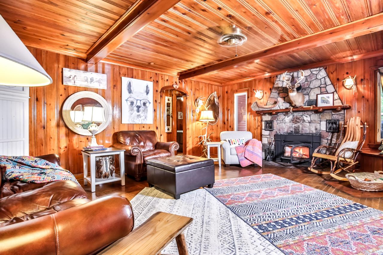 Fifth Lake Property 3116 Cottage Rd E Photo 1