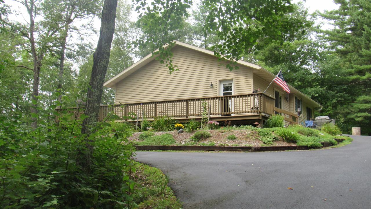 Squirrel Lake Property 13920 Blackhawk Tr Photo 1