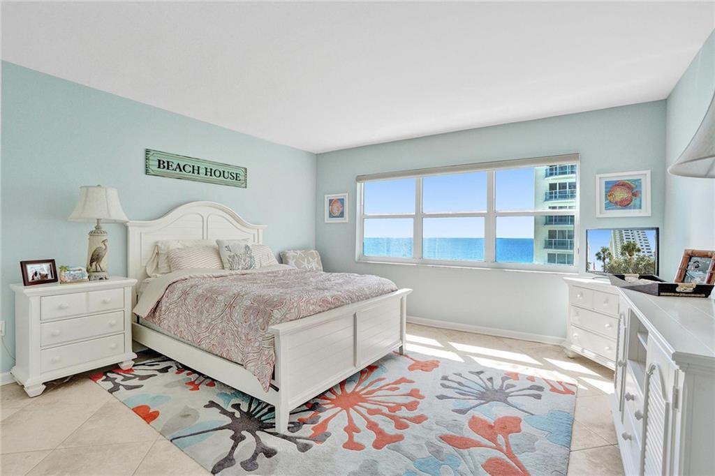 What a relaxing second/guest bedroom.