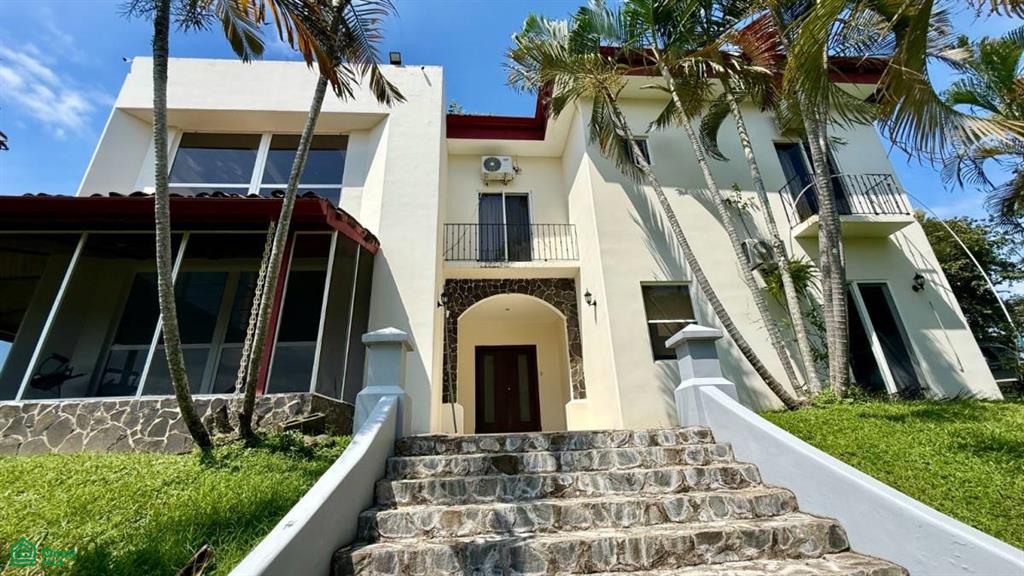 7 bed Single Family Homes For Sale in , Puntarenas - 1