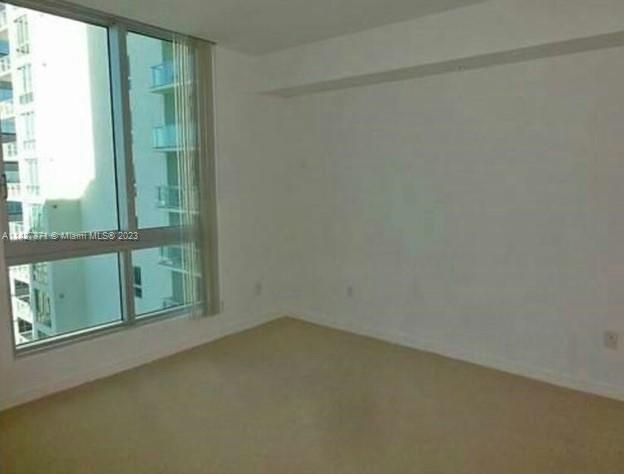 300 S Biscayne Blvd #T-1703, Miami FL 33131