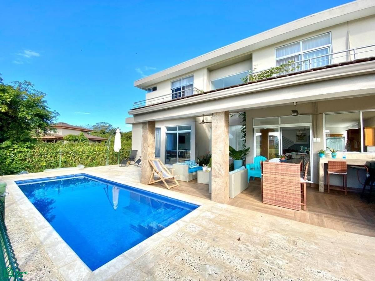4 bed Single Family Homes For Sale in Garabito, Puntarenas - 1