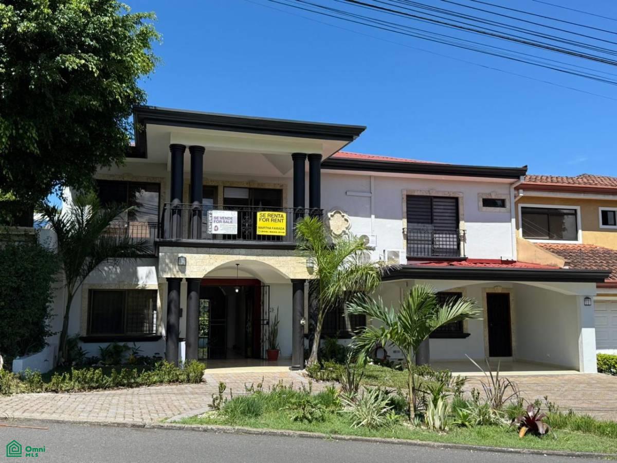 7 bed Single Family Homes For Sale in , Heredia - 1