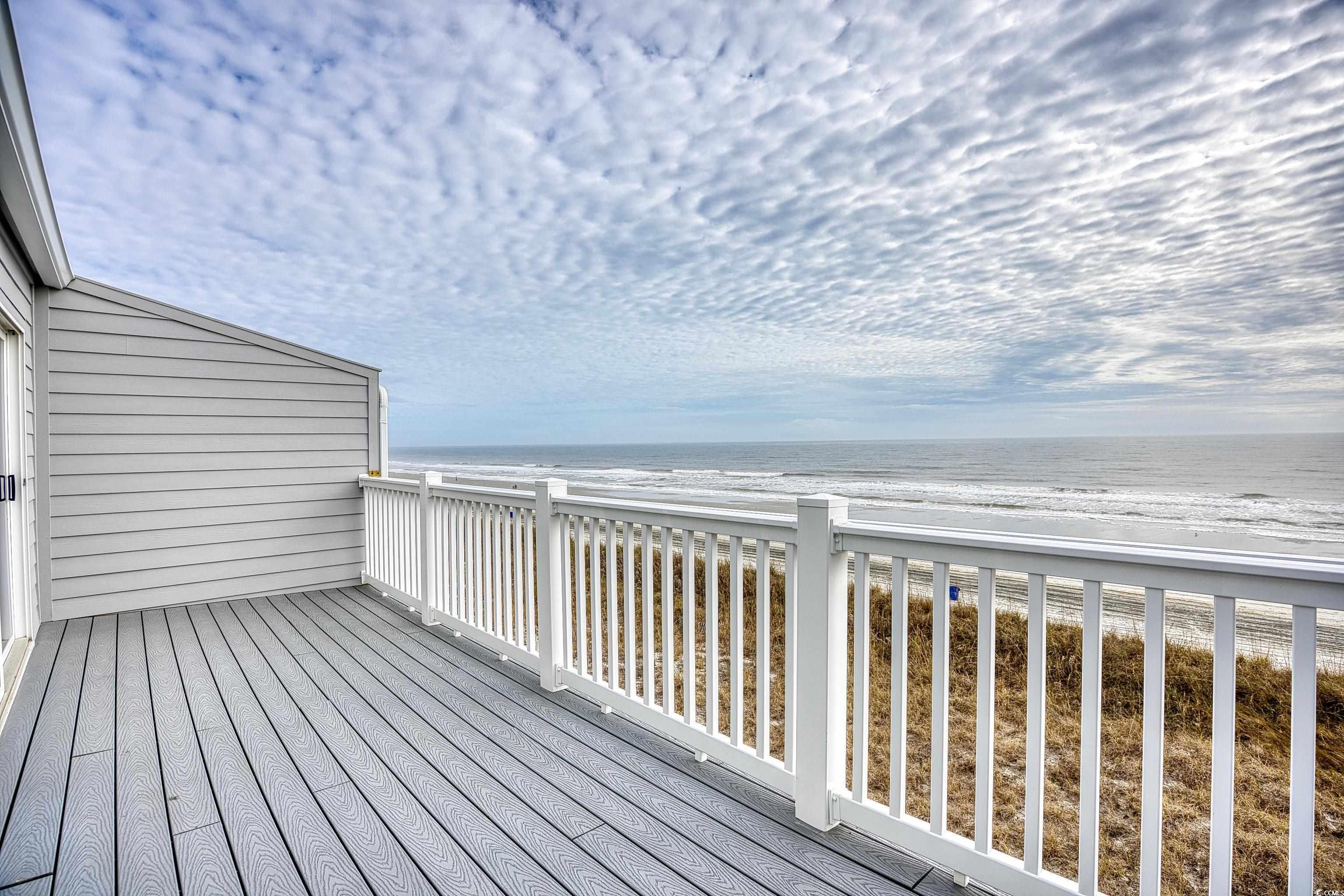 2403916 | Photo 28