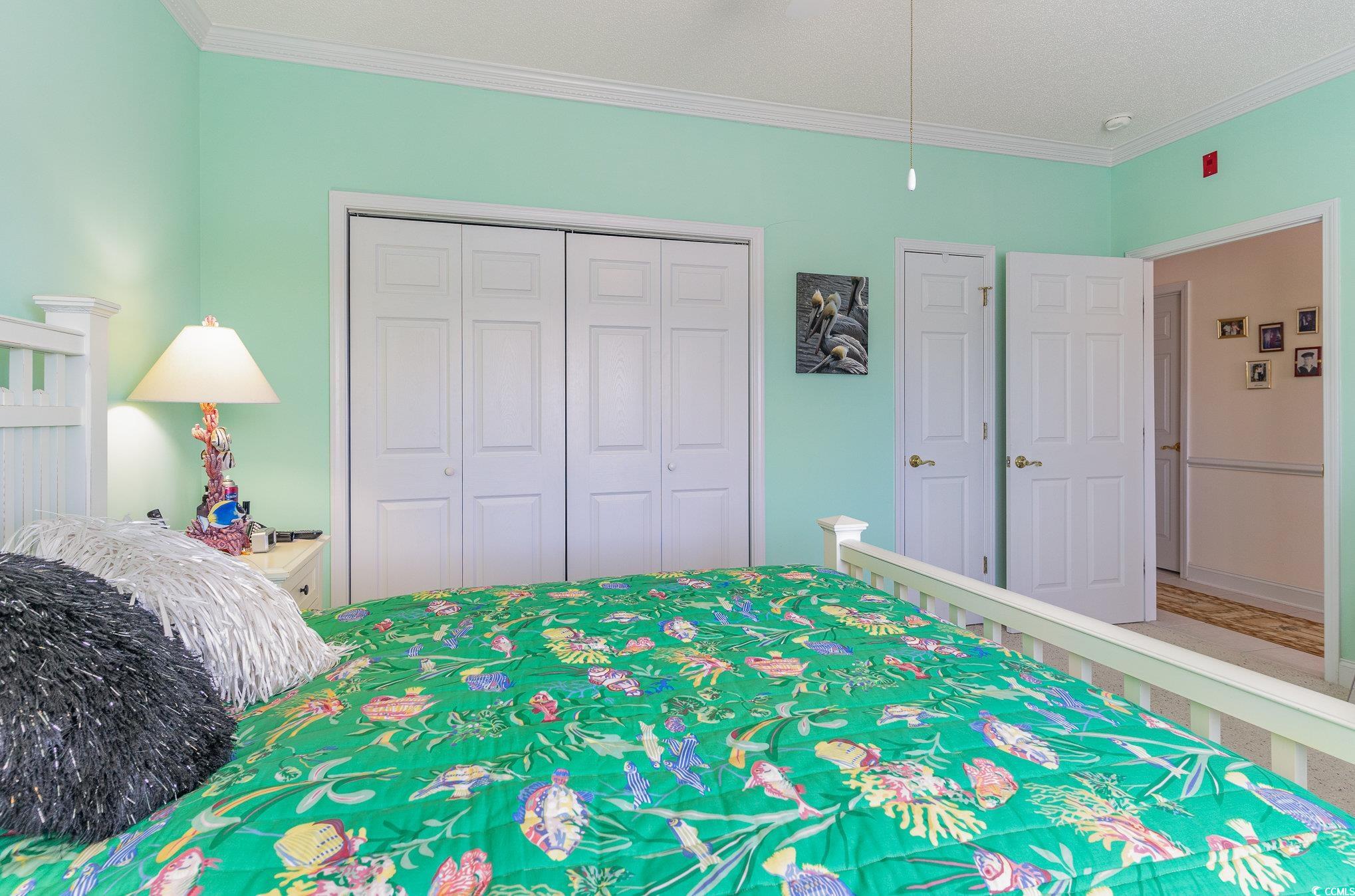 2403956 | Photo 23