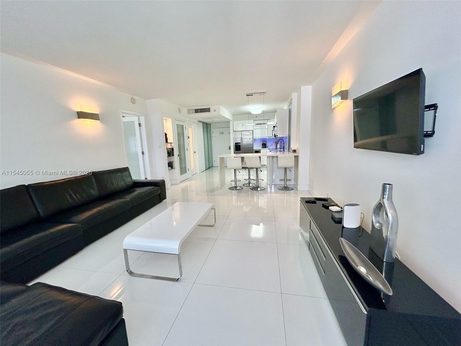 The Decoplage Condo