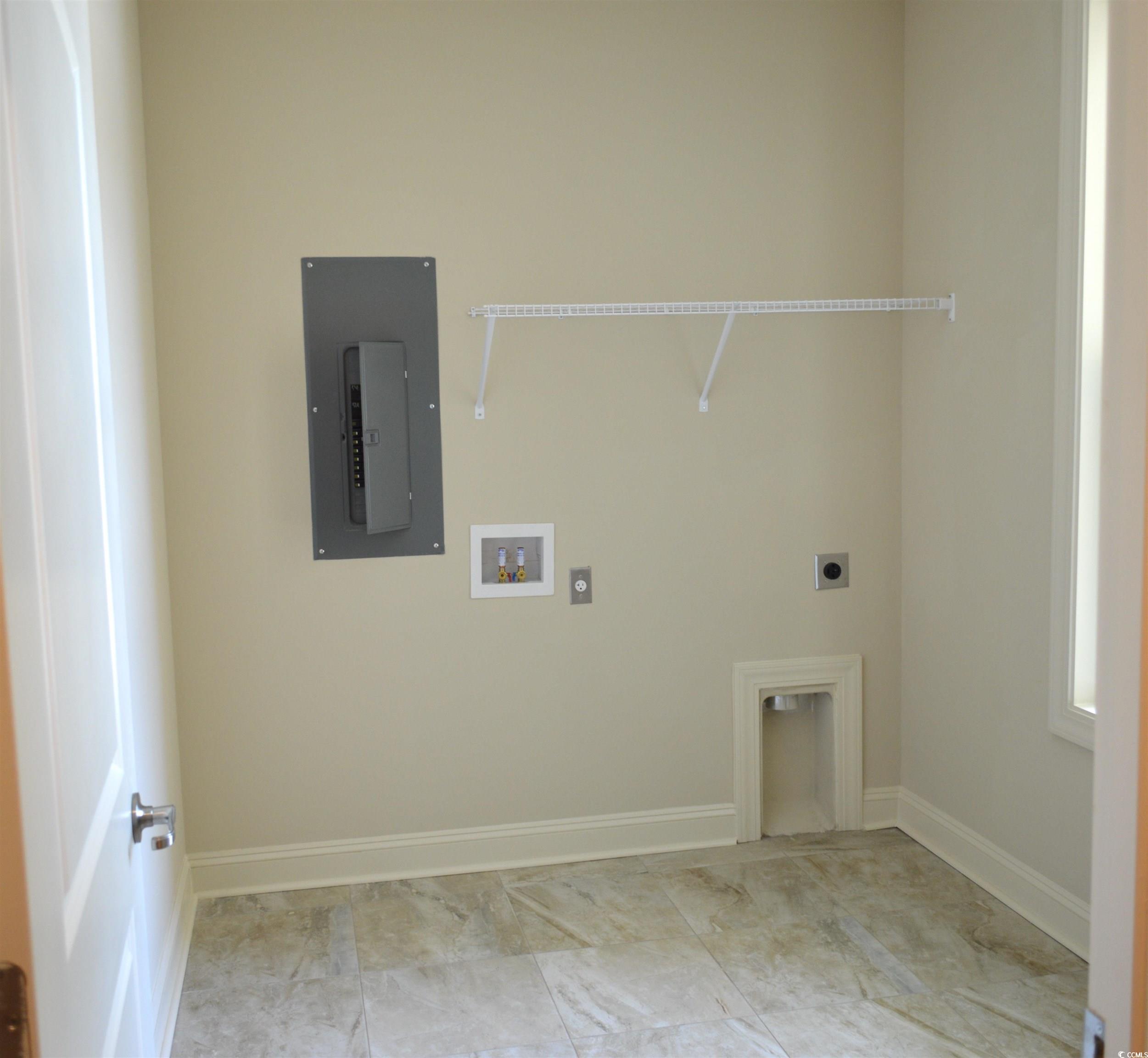 2414311 | Photo 21