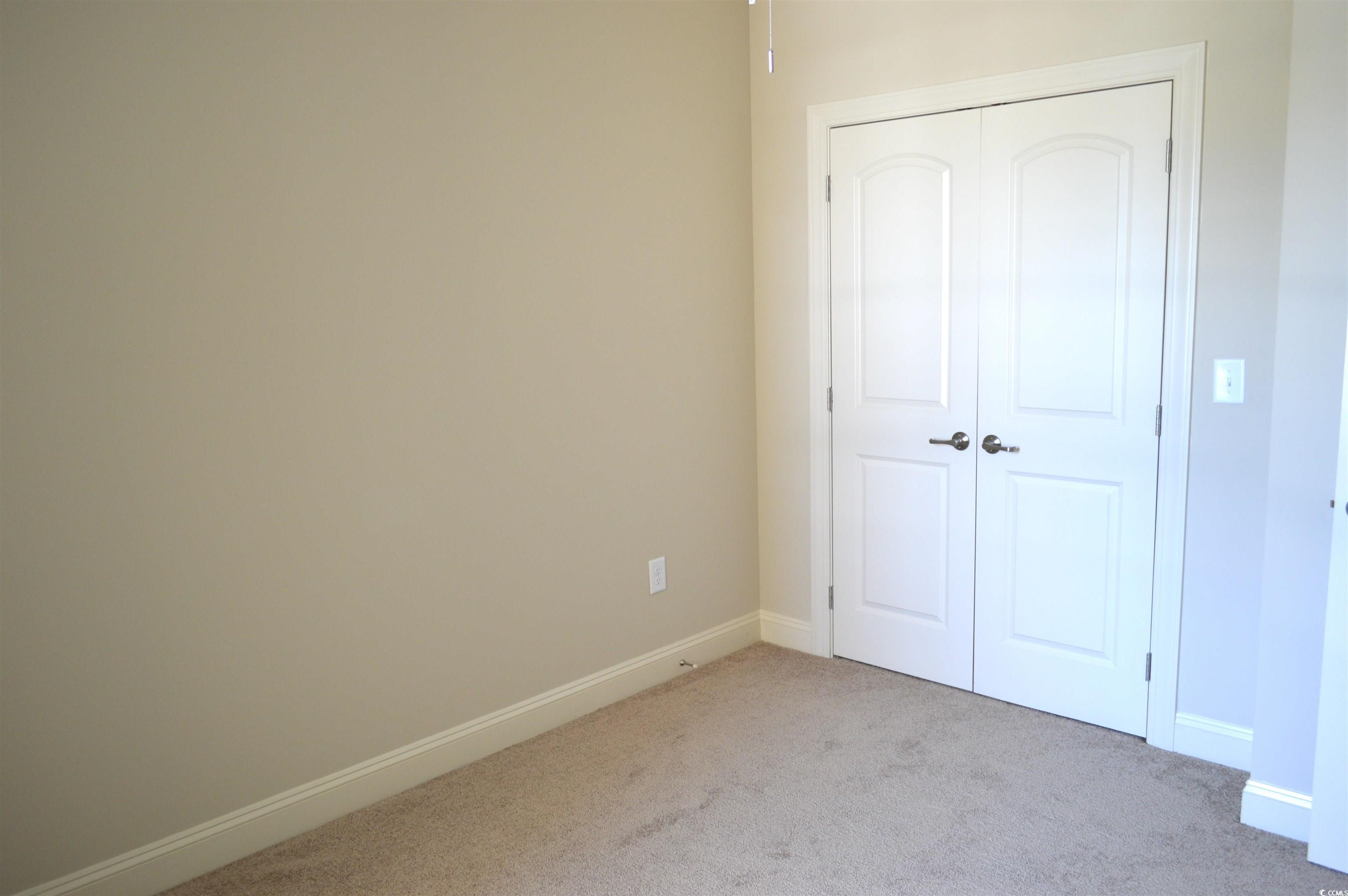 2414311 | Photo 23