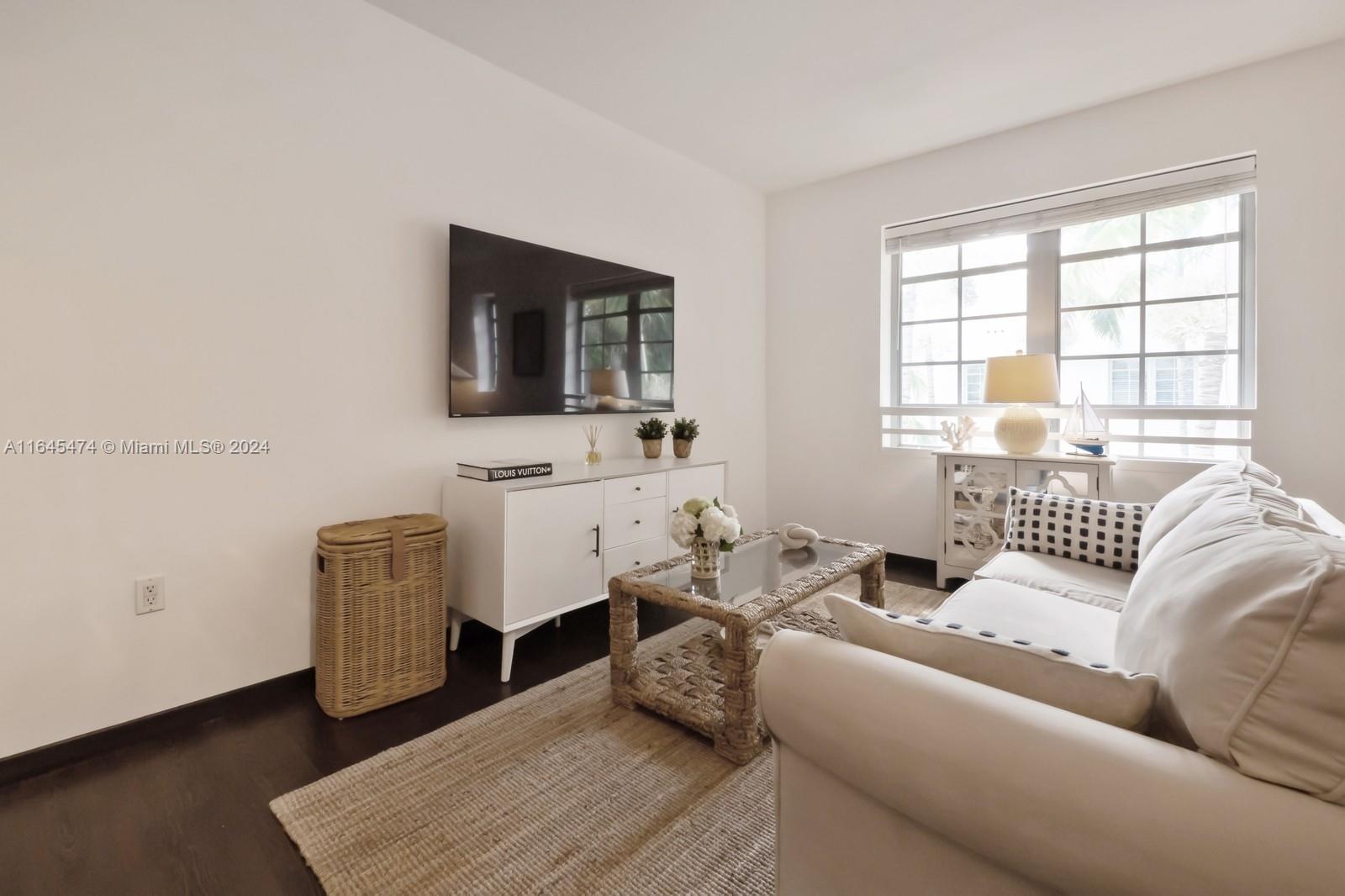 435 21 St #310, Miami Beach FL 33139