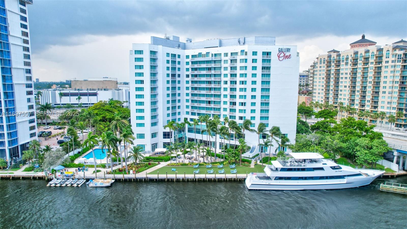 Homes for sale in North Lauderdale, FL | 2670 E Sunrise Blvd, North Lauderdale, FL 33304
