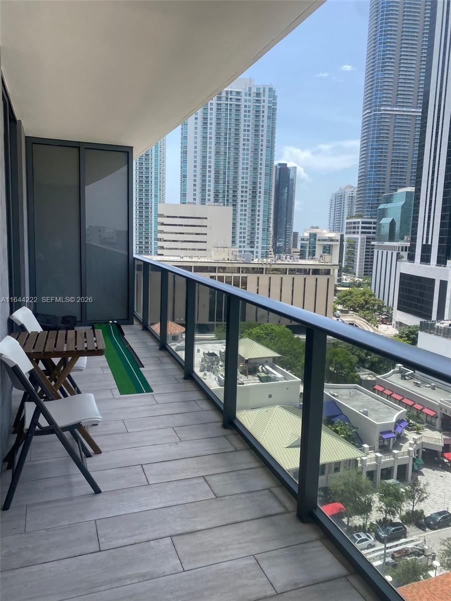 Brickell Heights East Con